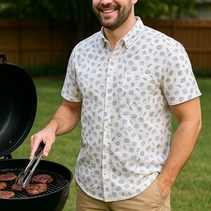 IZOD White Novelty Print S/S Button Front Shirt L Game Day Tailgating Game Day B